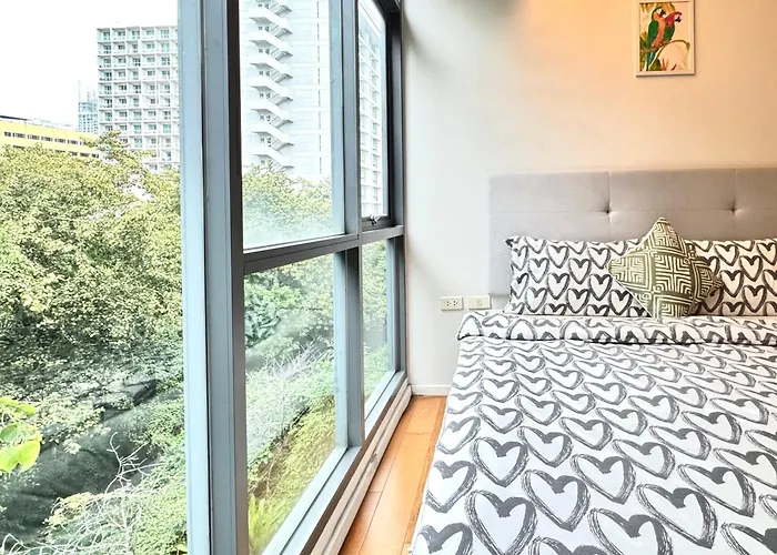 Living Ploenchit 방콕